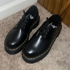 Dr martens black leather platform casual shoes